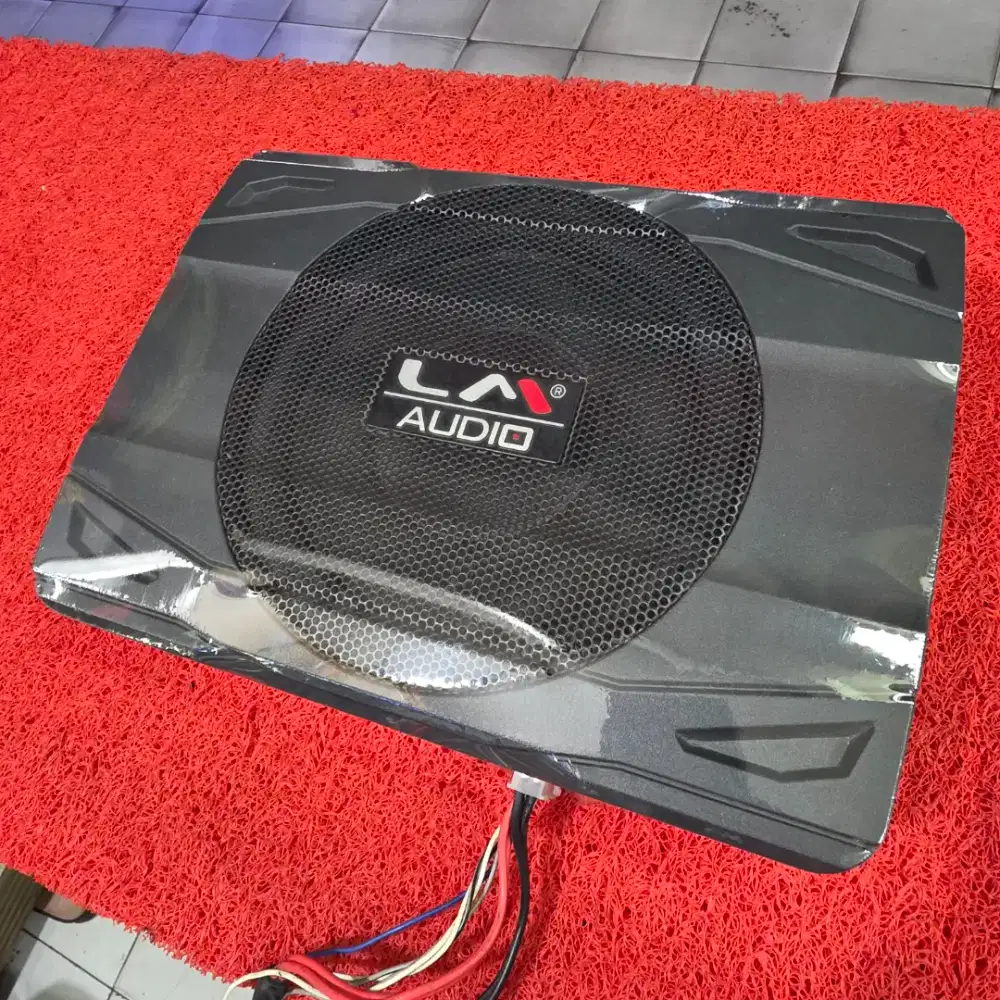 Subwoofer Kolong Aktif LM AUDIO LM-80S Subwoofer Aktif LM AUDIO 8 in