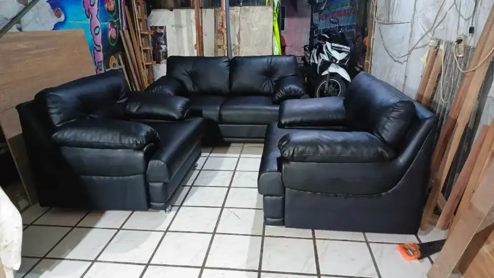 Menerima service / renofasi sofa