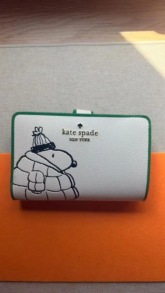 COLLECTOR EDITION Kate Spade x Peanuts Bifold Wallet Dompet