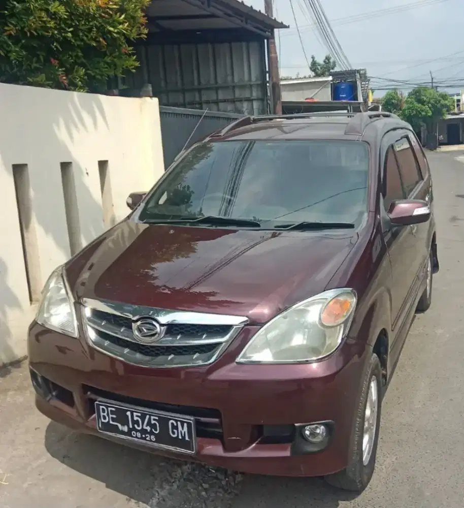 Xenia xi deluxe 1300 cc tahun 2011