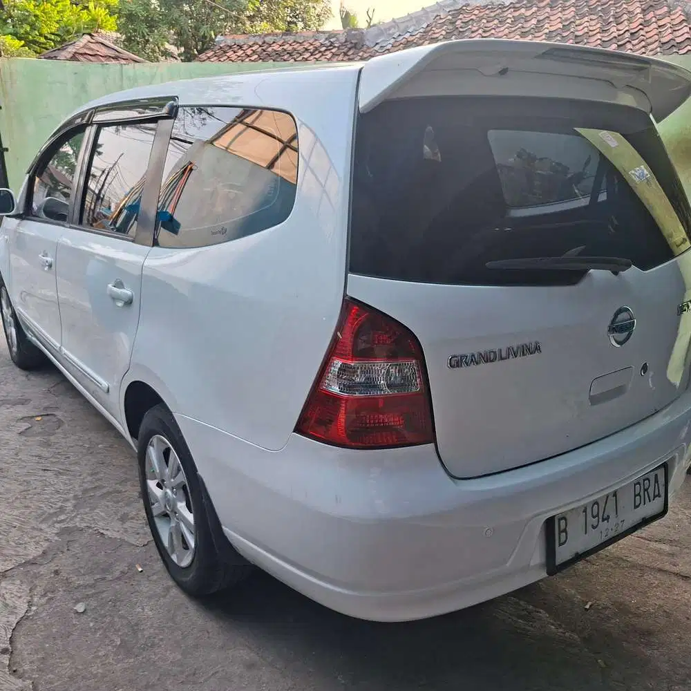 Nissan Grand livina 2012 Bensin