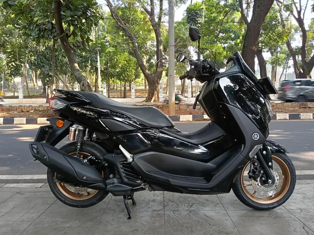 DIJUAL CASH NEW YAMAHA N MAX KUNCI THN 2021 BONUS BALIK NAMA PJK IDUP
