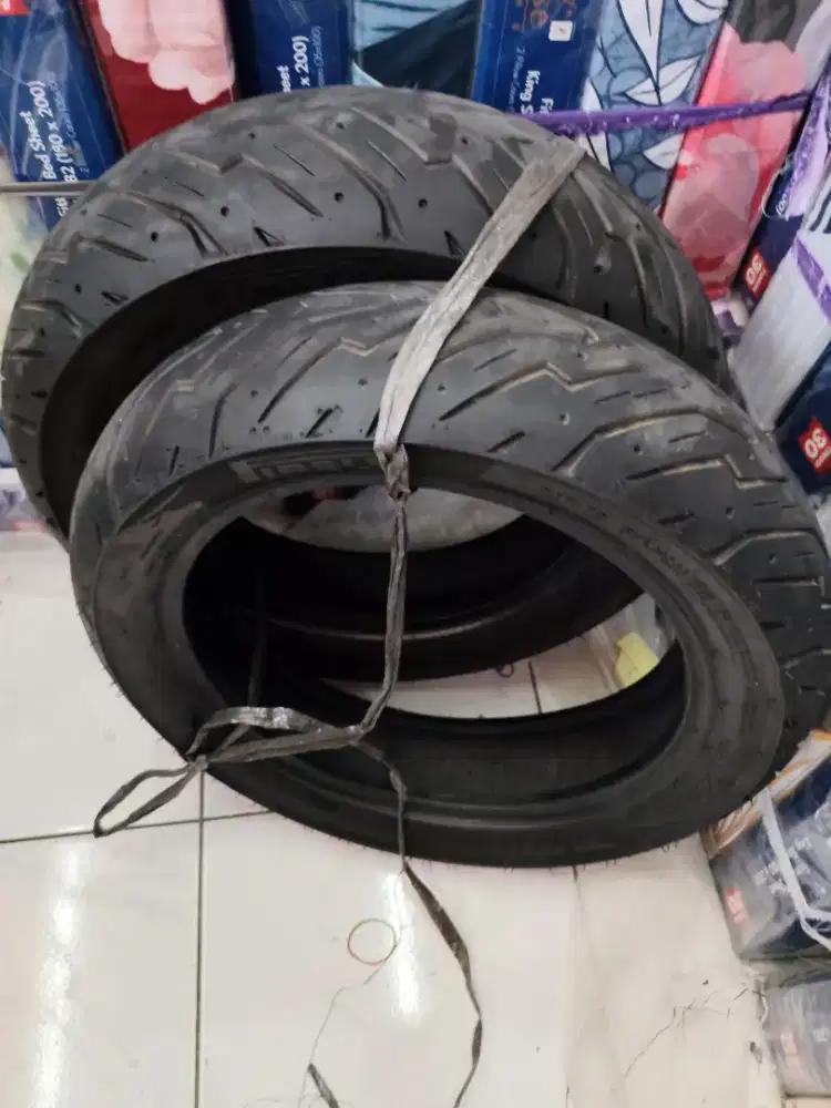 Ban Pirelli angel scooter 12