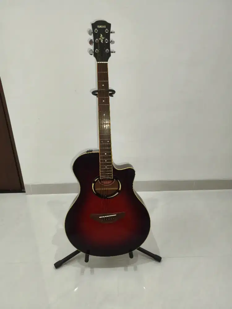 Gitar akustik yamaha apx500ii