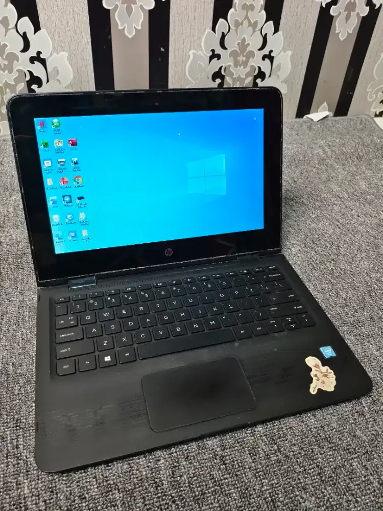 Laptop HP Ram 4 Gb Touchscreen Layar sentuh