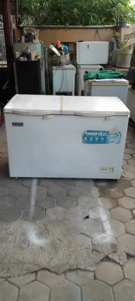 Freezer Box Modena 2 pintu
