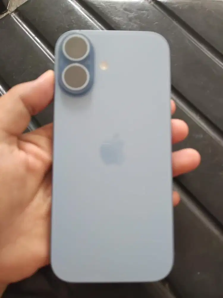 Iphone 17 blue 256