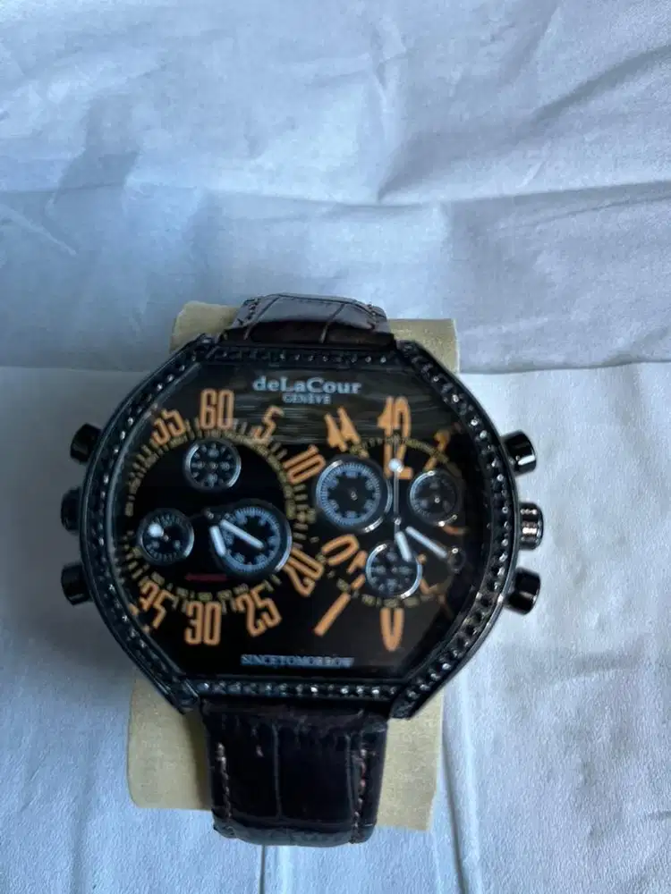 Jam Tangan deLaCour