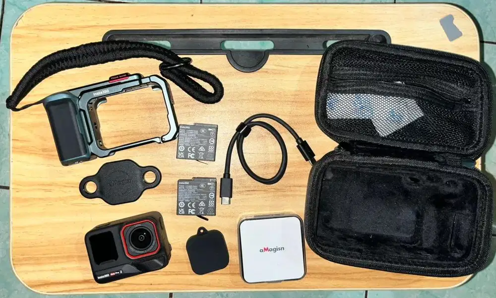 Insta 360 ace pro 2