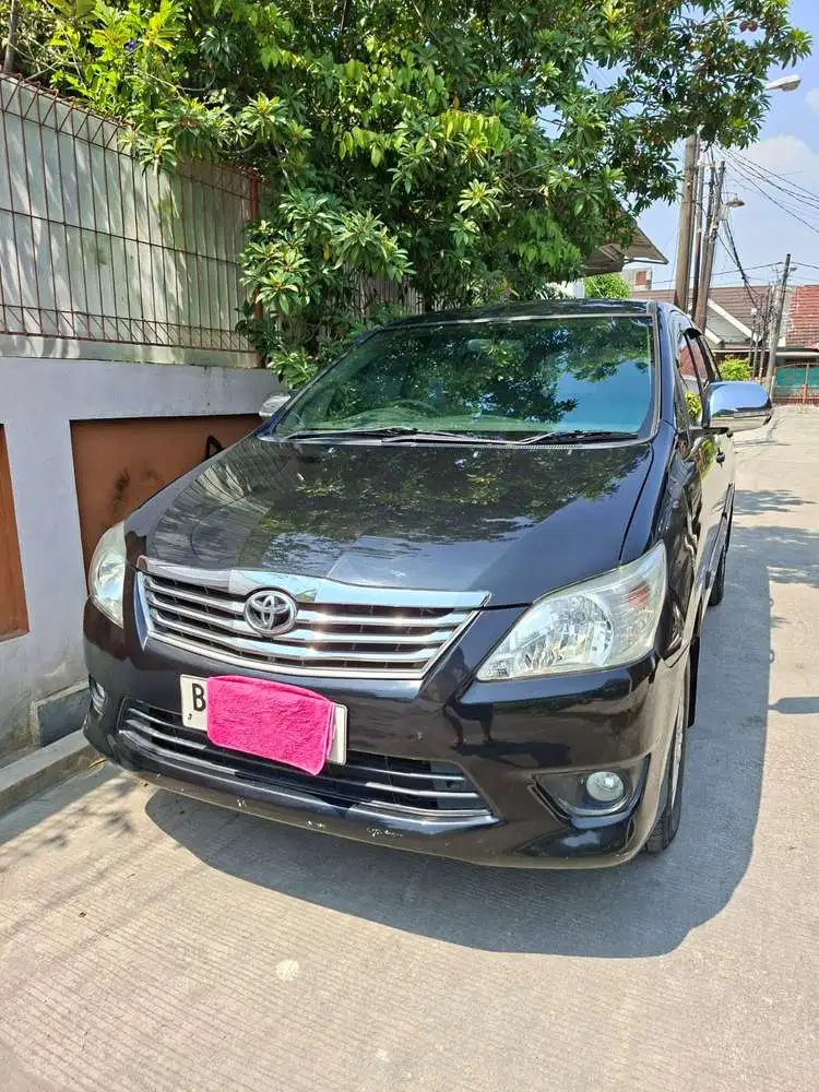 Toyota Kijang Innova 2013 Bensin