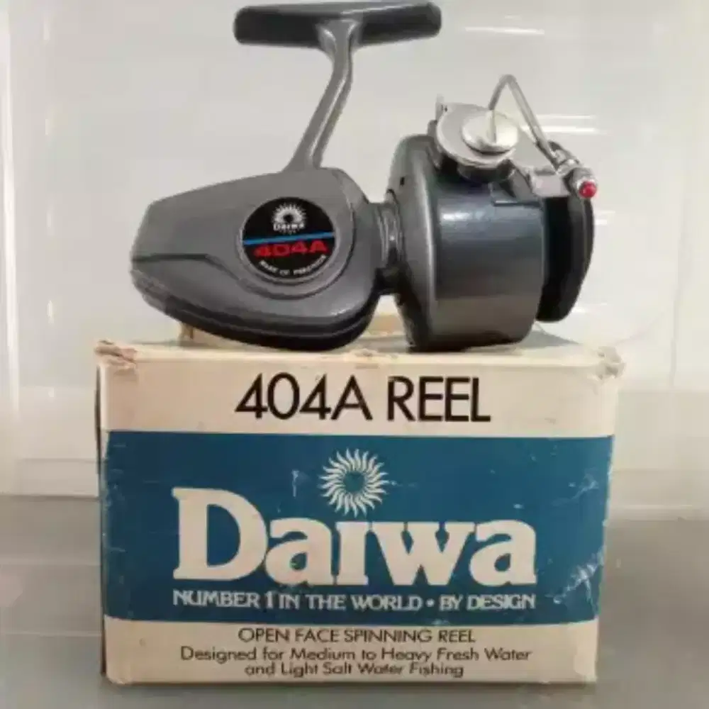 Reel pancing vintage Daiwa 404A made in Korea