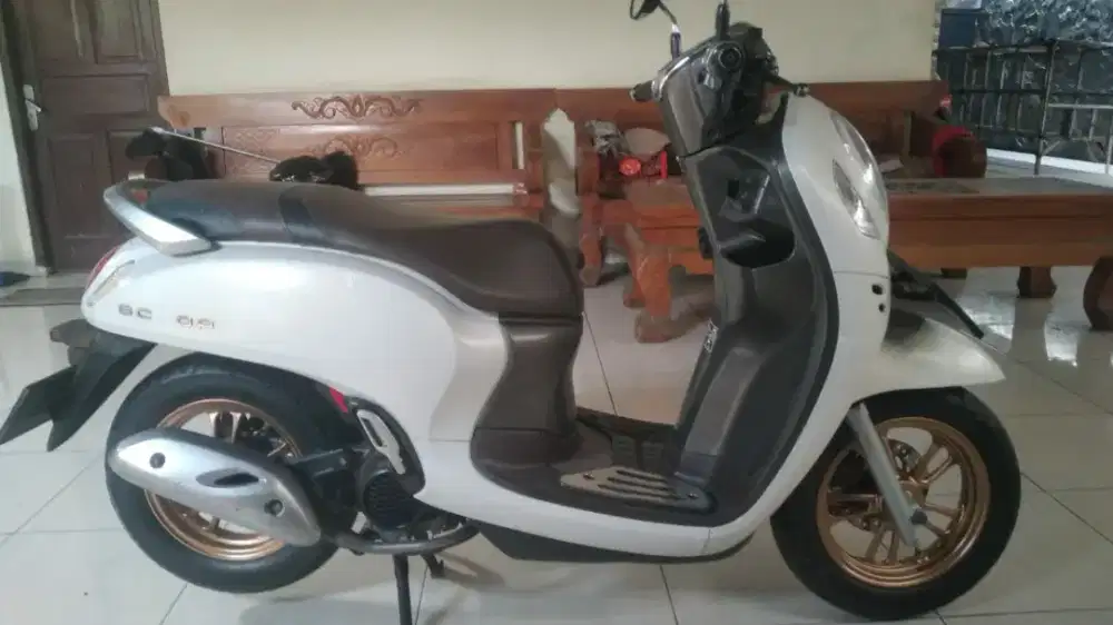 Scoopy Prestige 2022