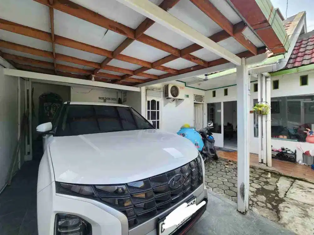Rumah 1 ½ lantai di Taman Wisma  Bekasi Utara