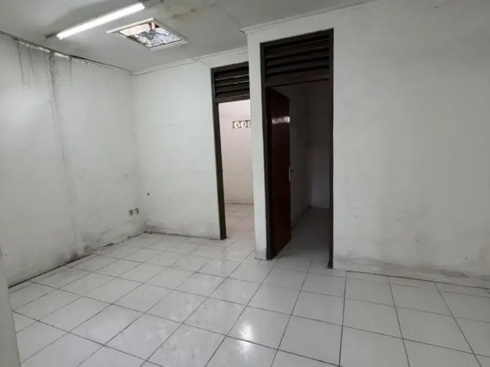 Disewakan Ruko Lokasi Jalan Utama Jl. Jati Raya Banyumanik Semarang