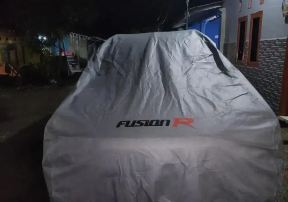 Sarung mobil xl7