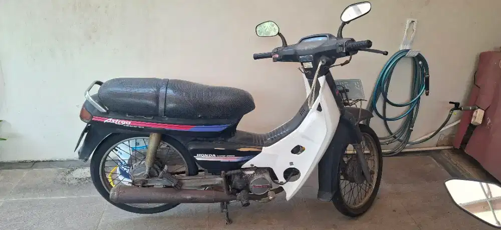 Dijual Motor Astrea Grand th 1992