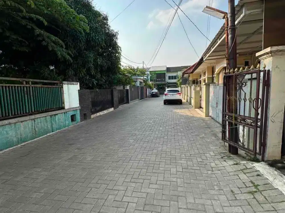 dijual Rumah Tua 1 lantai ,Griya swadaya  200 m ,Duren sawit,Jakarta Timur