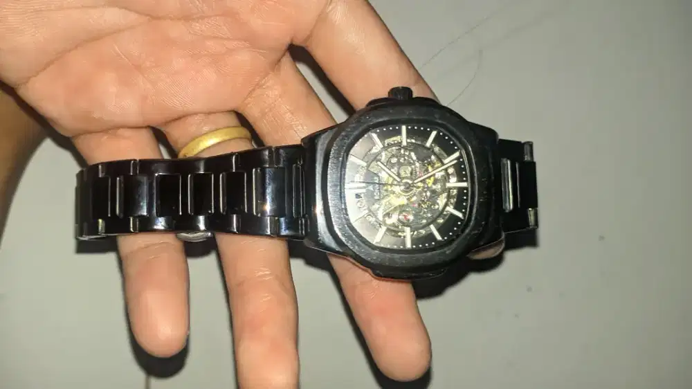 Jam tangan ronmar