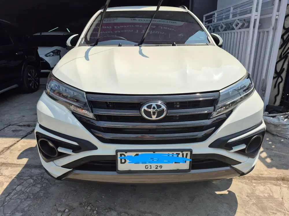 TOYOTA RUSH GR MATIC 2023 PUTIH