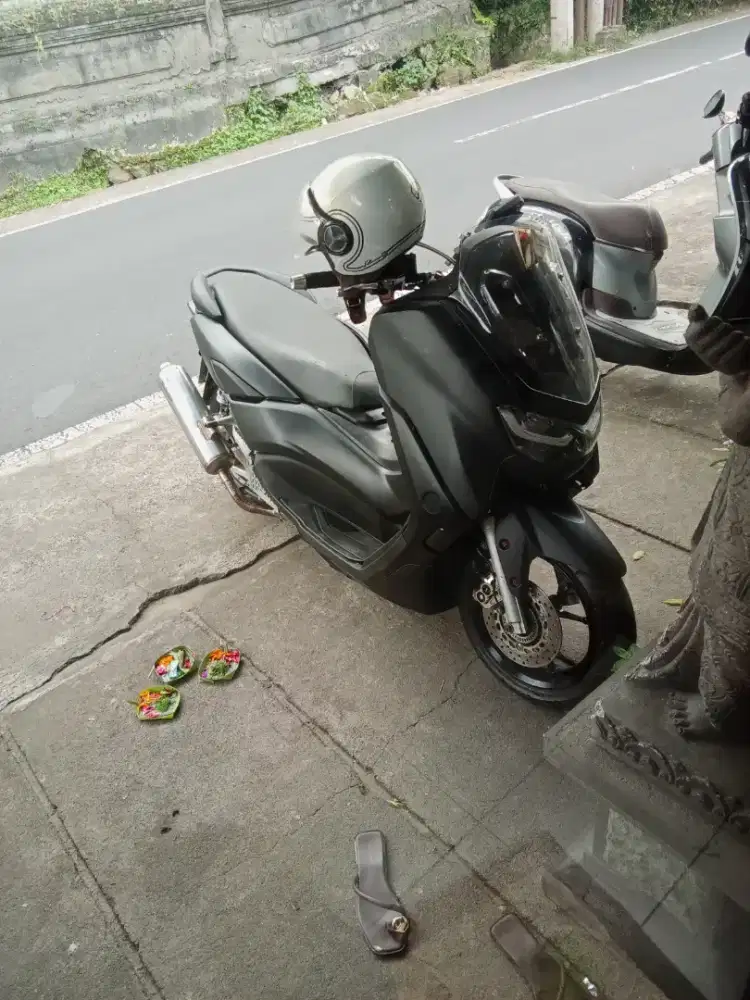Nmax hitam style