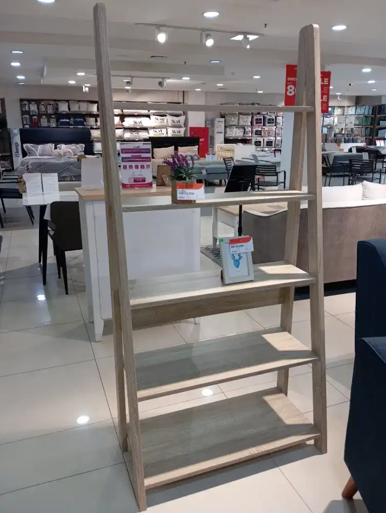 K-Shelving Unit Tangga