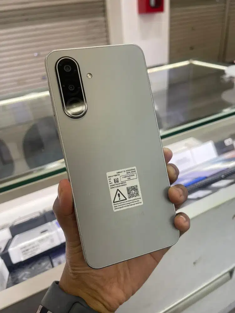 Samsung a17 8/256 5G