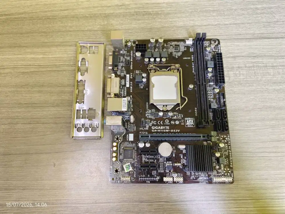 Motherboard H110 Gigabyte dan Asrock