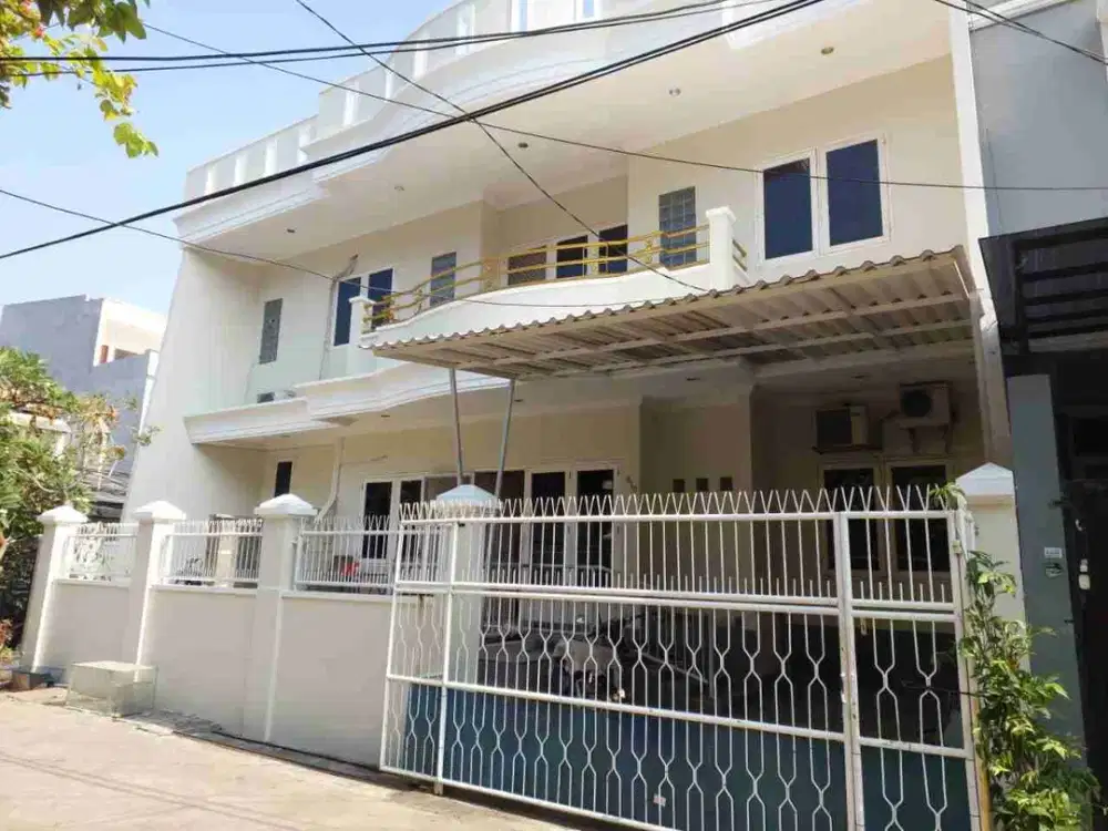 Rumah Siap Huni dalam Kompleks di Sunter, Jakarta Utara