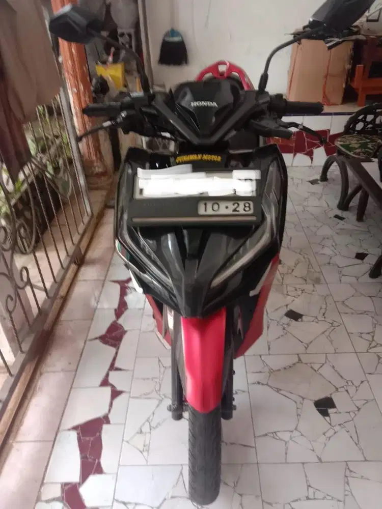 DIJUAL: Honda Vario 2018 (Warna Merah-Hitam Sporty) – Plat P Jember