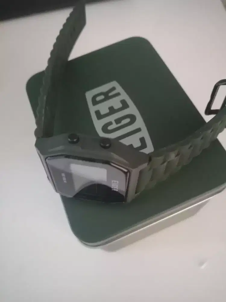 jam tangan eiger