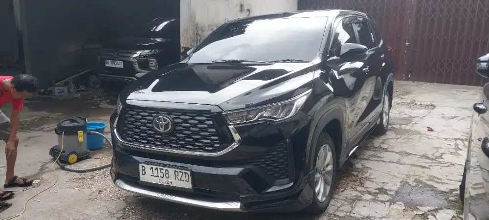 Innova V Zenix Hybrid 2024