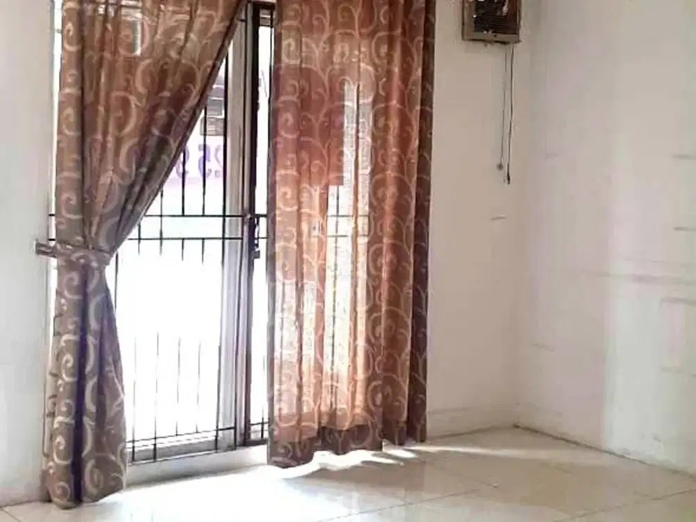Dijual Rumah Full Furnished Golden Palm Residence Citra 5 Jakarta Barat