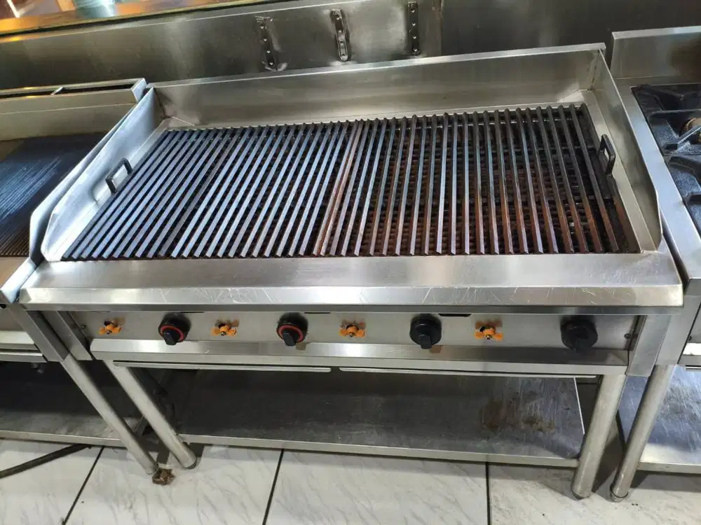 Grill 4 Burner 120 SS Stainless Steel 120x72x84cm