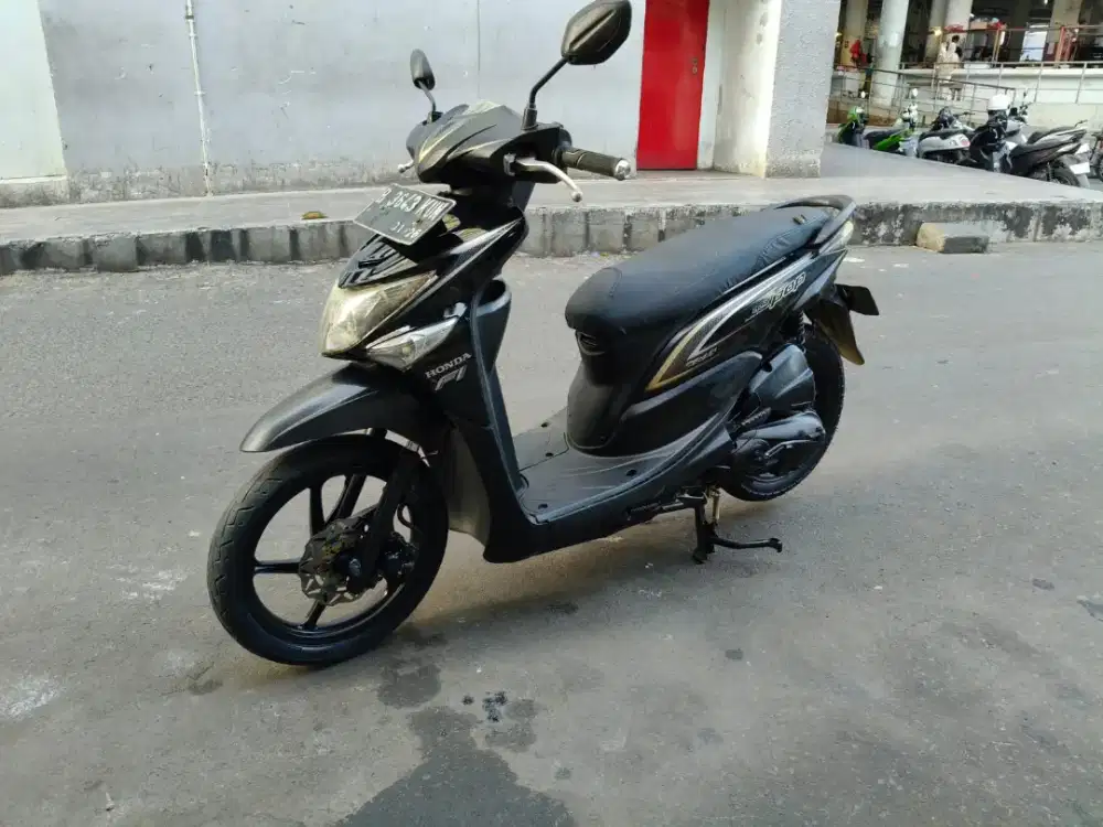 Honda Beat Pop 110cc PGM-FI Tahun 2015