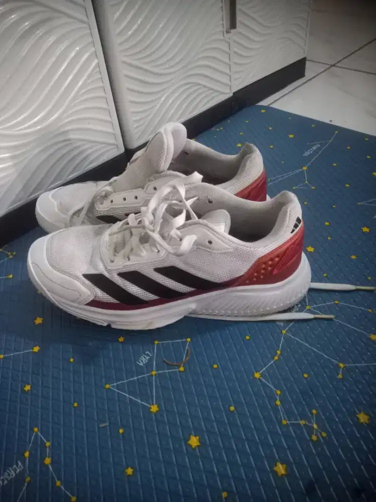 sepatu adidas courtquick sz42