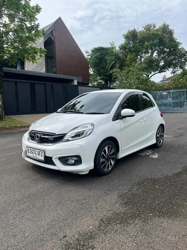 Honda Brio RS 1.2 CVT Low KM!