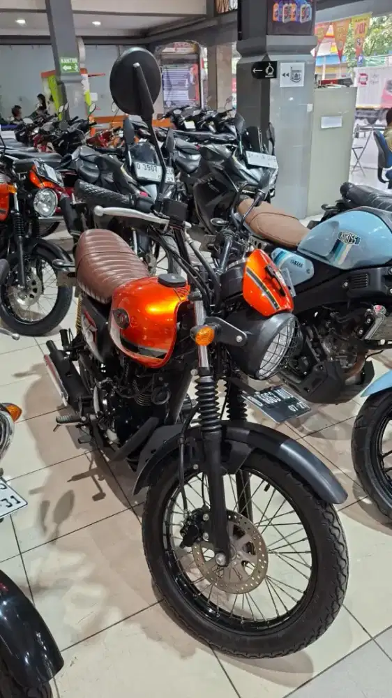 W 175 CAFE 2022 - GESER KE KIRI - SRI SANJAYA MOTOR