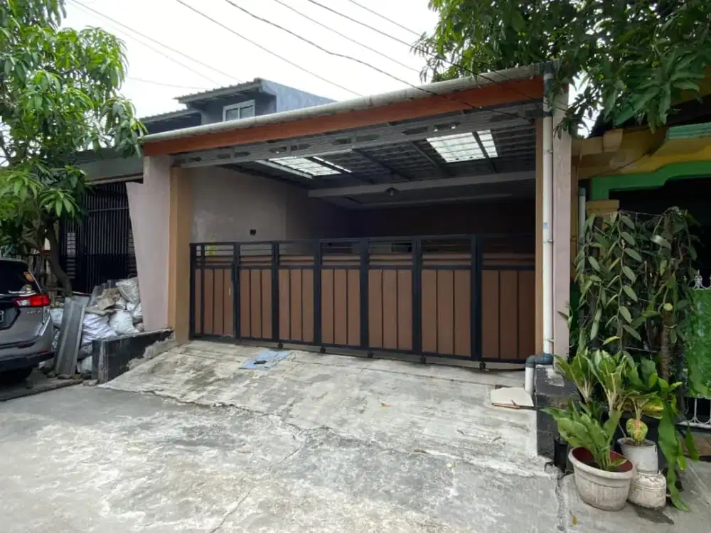 *RUMAH BAGUS HARGA MURAH COCOK UNTUK USAHA DALAM KOMPLEK STRATEGIS di BEKASI UTARA*