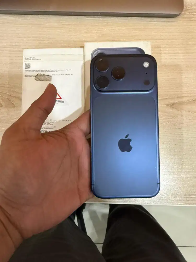 Iphone 17 Pro Max 256GB Blue Ibox Mulus Murah