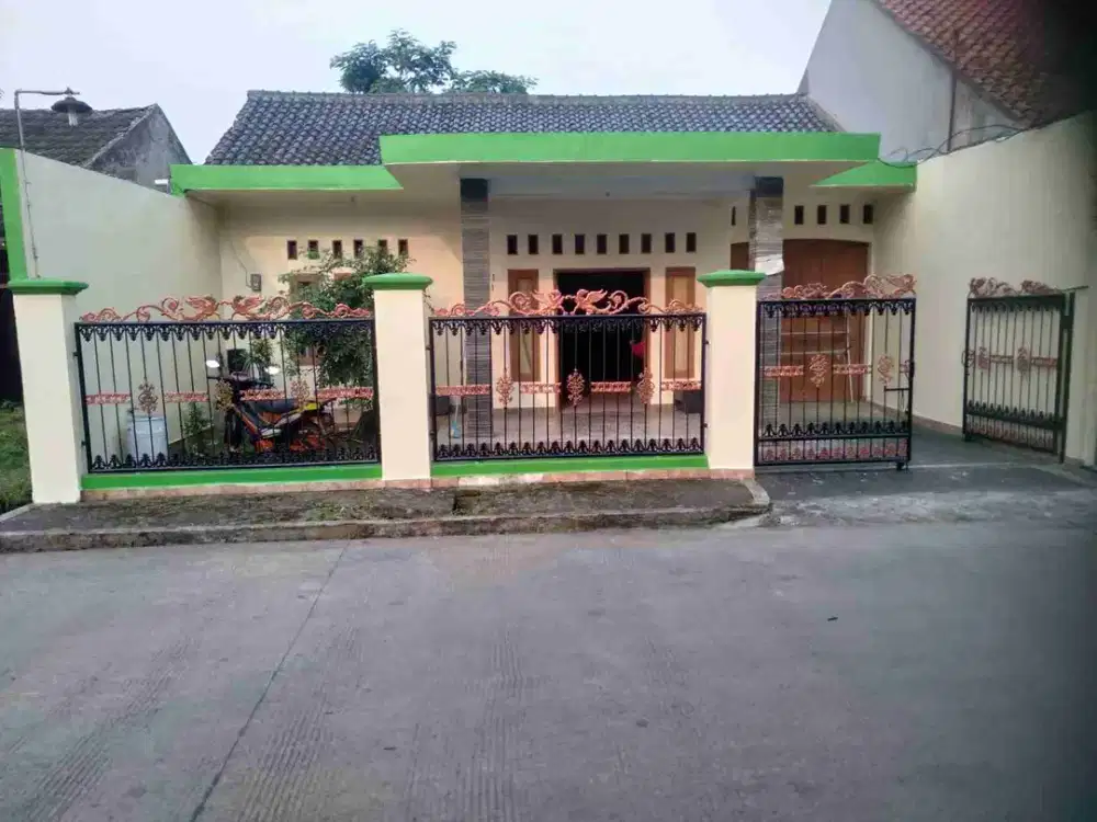 Dijual Rumah siap Huni , lingkungan Asri, nyaman di  Legok Tangerang