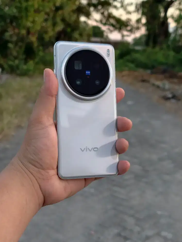Vivo x200 pro 16/512