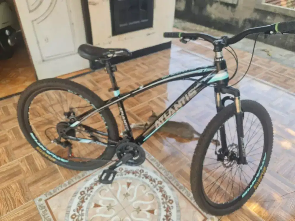 Di Jual sepeda gunung merek Atlantis ukuran 27.5 (ukuran dewasa)