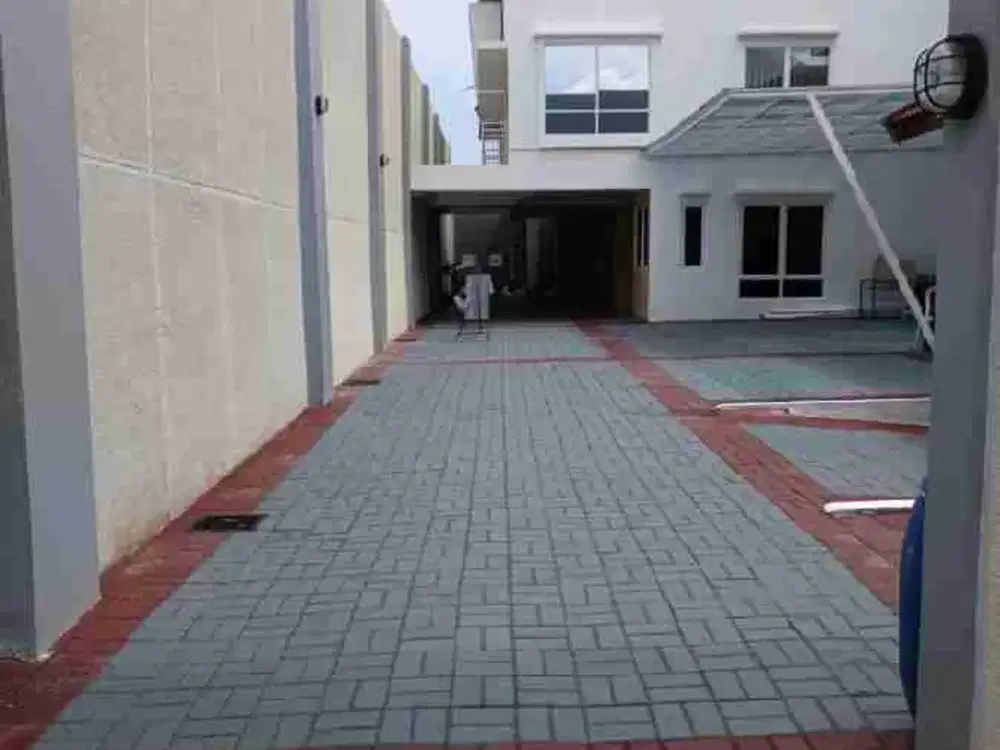 Dijual 4 Unit Rumah Dalam 1 Kawasan - Strategis dan Siap Huni Jaktim