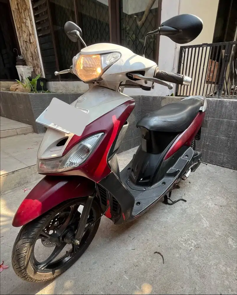 Jual yamaha mio 2011 ( surat lengkap, pajak hidup) tinggal gas