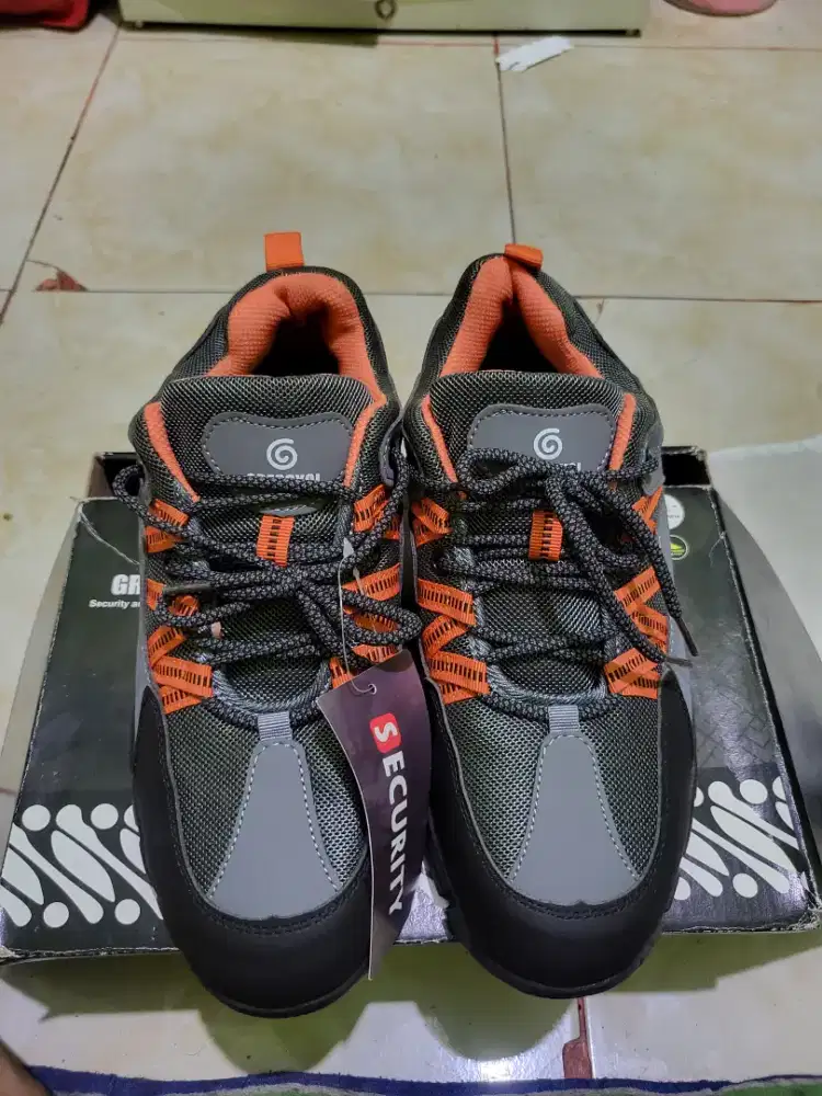 Sepatu Safety Gressyoi