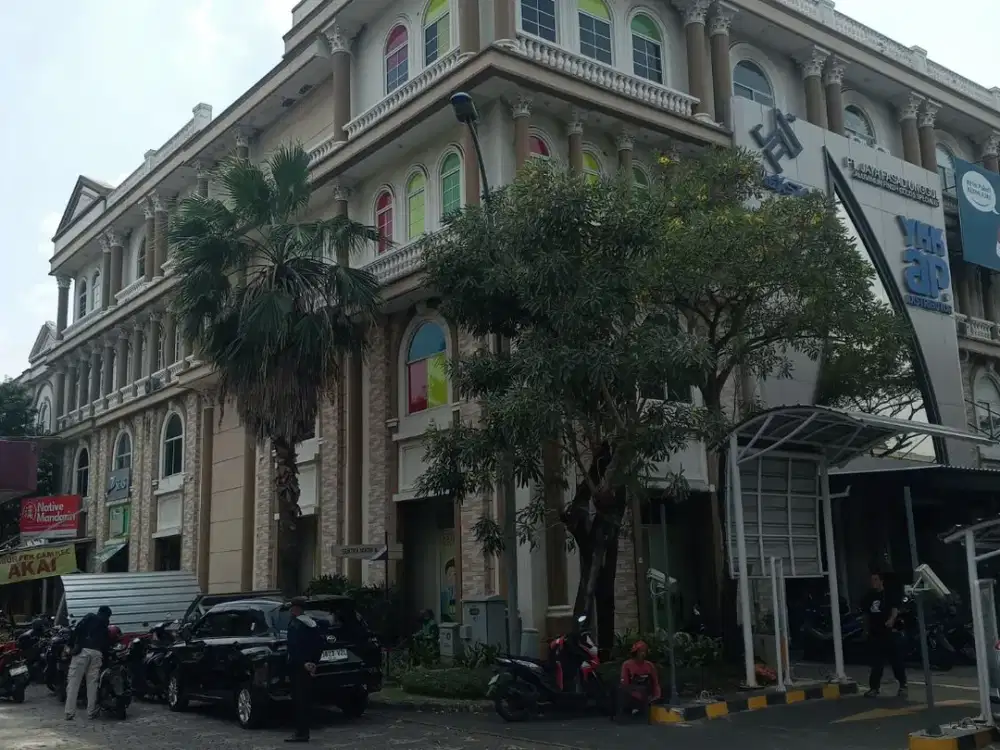Disewakan Ruko Sentra Niaga Hadap Depan Hoek Ruko Domisili Jakarta Barat