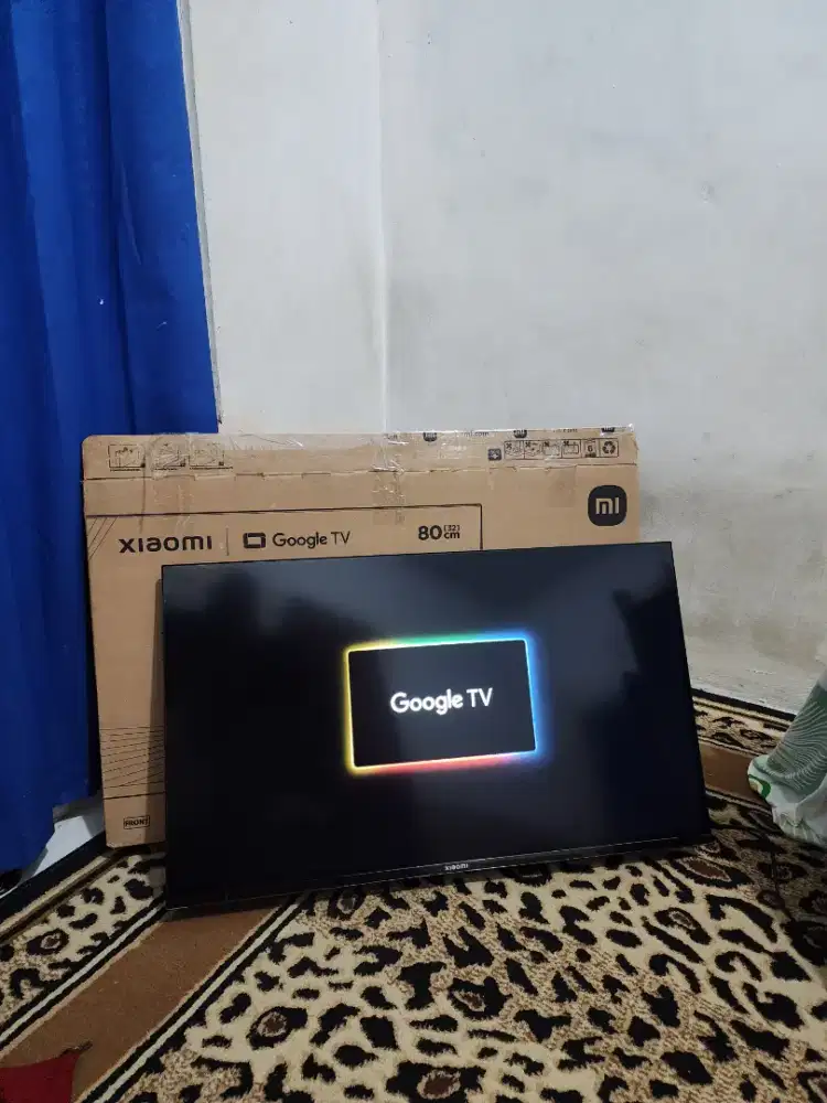 TV Xiaomi Android 32 inci A Pro terbaru - masih bening