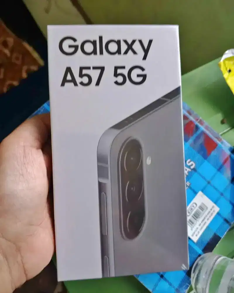 Samsung a57 5G 8/256 baru