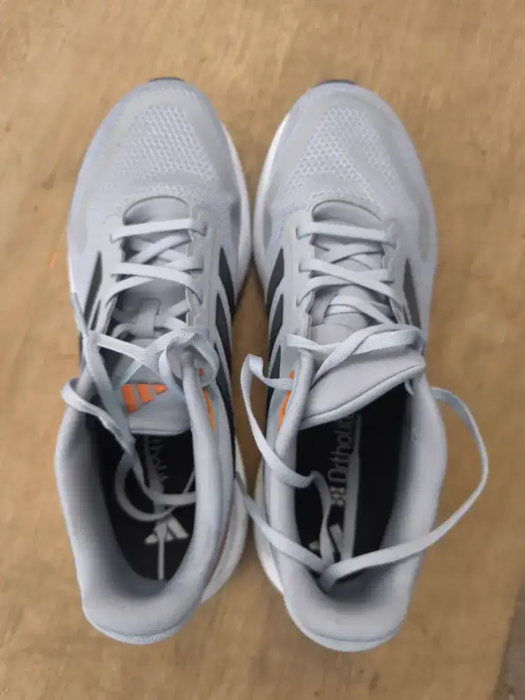 Sepatu Adidas Abu abu