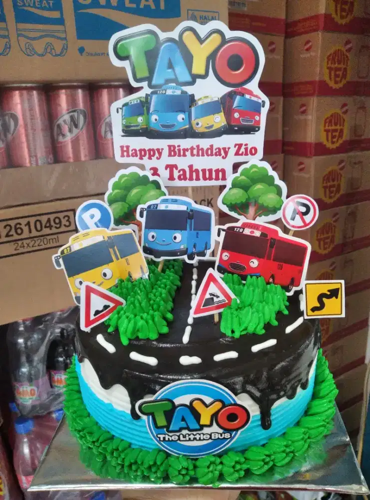 Kue ulang tahun tayo